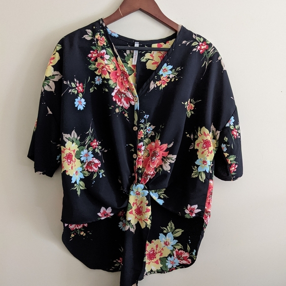 My Story BEAUTIFUL floral Top - Picture 2 of 8